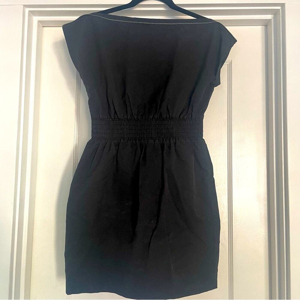 Forever 21 black zipper dress with pockets.  Size S/P.
